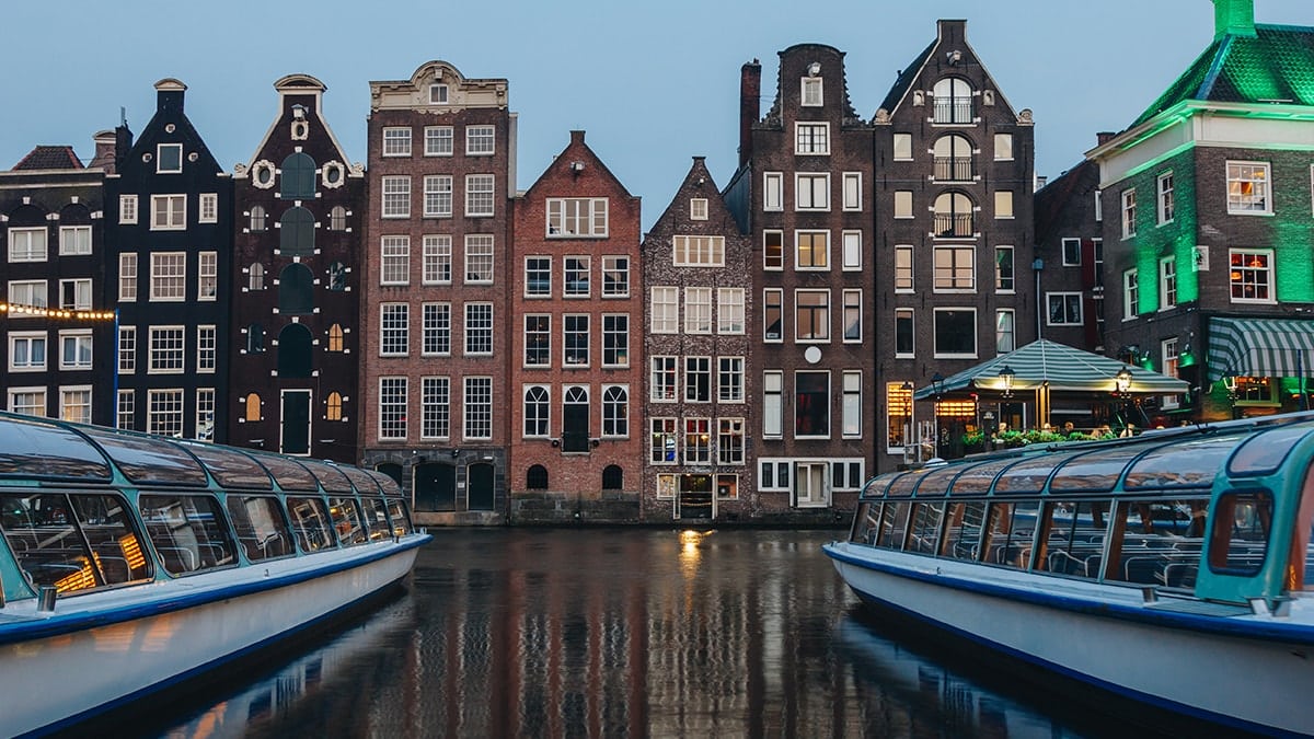Expats living In The Netherlands in the house near the canals